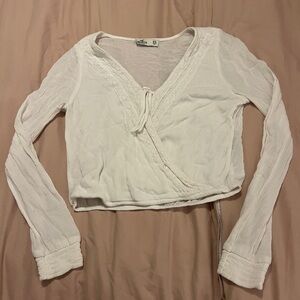 Hollister white top
